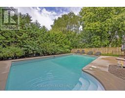 747 WESTBURY CRESCENT - 35