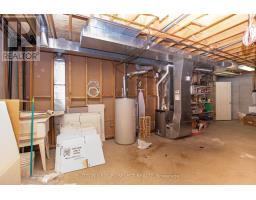 4 - 445 RIVERSIDE DRIVE - 35