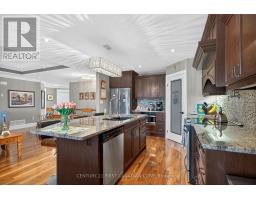 474 MACDONALD STREET - 18