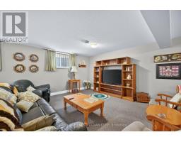 474 MACDONALD STREET - 28