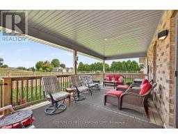 474 MACDONALD STREET - 38