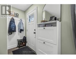 19 CARRIE CRESCENT - 5