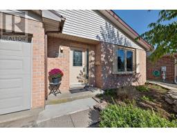 231 PORTSMOUTH CRESCENT E - 4