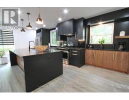 890 VISCOUNT ROAD - 7