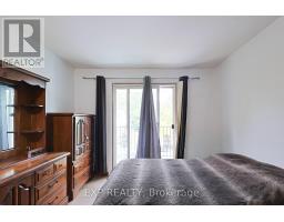 164 AUGUSTA CRESCENT - 23