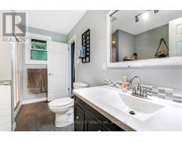 388 LARRY STREET - 13