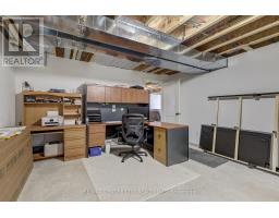 8 OAK STREET - 27