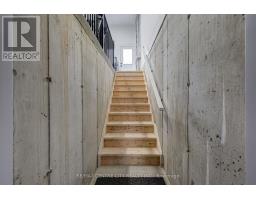 8 OAK STREET - 30