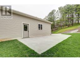 8 OAK STREET - 31