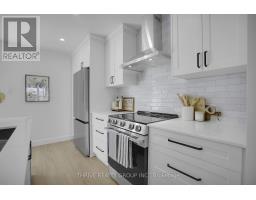 28 - 70 FIDDLERS GREEN ROAD - 11