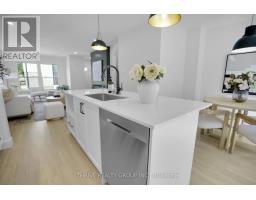 28 - 70 FIDDLERS GREEN ROAD - 9