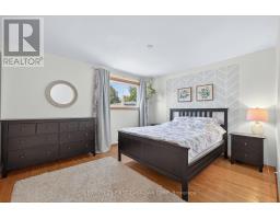 7 UPCOTT CRESCENT - 18