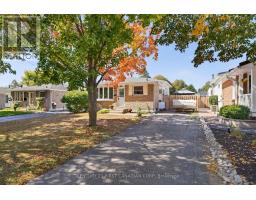 7 UPCOTT CRESCENT - 3