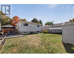 7 UPCOTT CRESCENT - 42