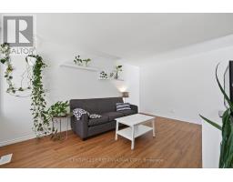 7 UPCOTT CRESCENT - 7