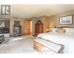 1 LANSDOWNE PARK CRESCENT - 25