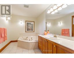 1 LANSDOWNE PARK CRESCENT - 27