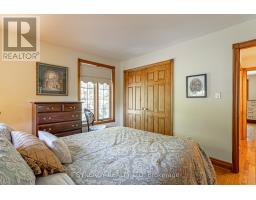 1 LANSDOWNE PARK CRESCENT - 32