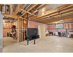 17 DUNNING WAY - 26