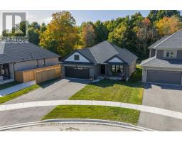 17 DUNNING WAY - 38