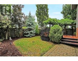 1689 BAYSWATER CRESCENT - 27
