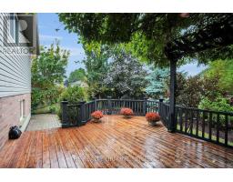 1689 BAYSWATER CRESCENT - 31