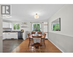 40 HAWKESBURY AVENUE - 8