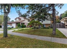 164 CLARA CRESCENT - 2