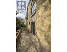 12 - 1399 COMMISSIONERS ROAD W - 13