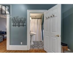 134 WELLINGTON STREET - 23