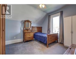 134 WELLINGTON STREET - 31