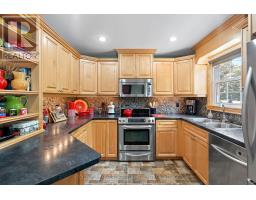 644 PERCY STREET - 11