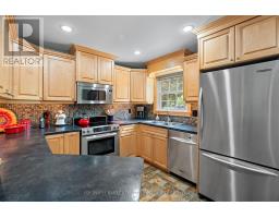 644 PERCY STREET - 12