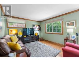 644 PERCY STREET - 23