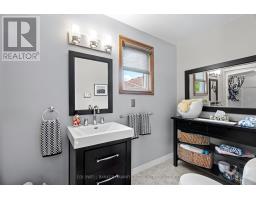 644 PERCY STREET - 28