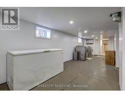 38 ST. ANDREW STREET - 39