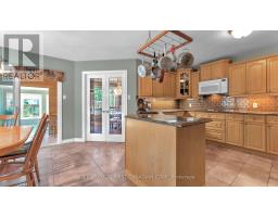 79 WINTERGARDEN ROAD - 8