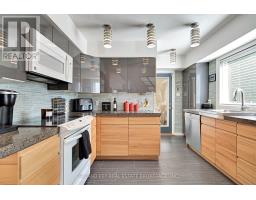 21 FOSTER AVENUE W - 12