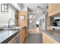 21 FOSTER AVENUE W - 16