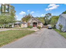 21 FOSTER AVENUE W - 2