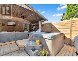 21 FOSTER AVENUE W - 37