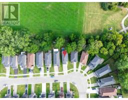 69 YVONNE CRESCENT - 29