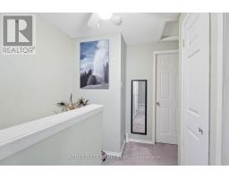 19 - 45 GATEWOOD PLACE - 15