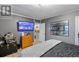 31 - 31 ST CHARLES PLACE - 21