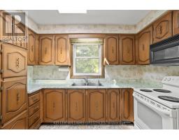 195 QUEEN STREET - 14