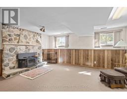 195 QUEEN STREET - 22