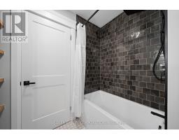 78 CATHCART STREET - 17