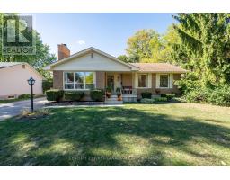 86 MCLEOD CRESCENT - 3