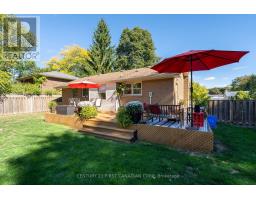 86 MCLEOD CRESCENT - 33