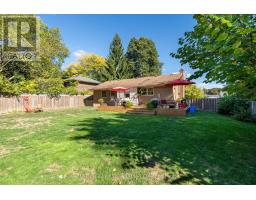 86 MCLEOD CRESCENT - 34